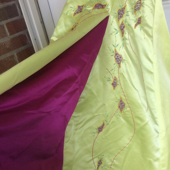 Prom gown Size 20 - Picture 3 of 12